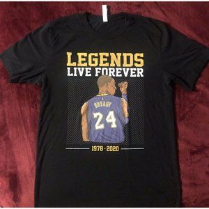 Kobe Bryant “ Legends Live Forever “ T SHIRT  Size M
